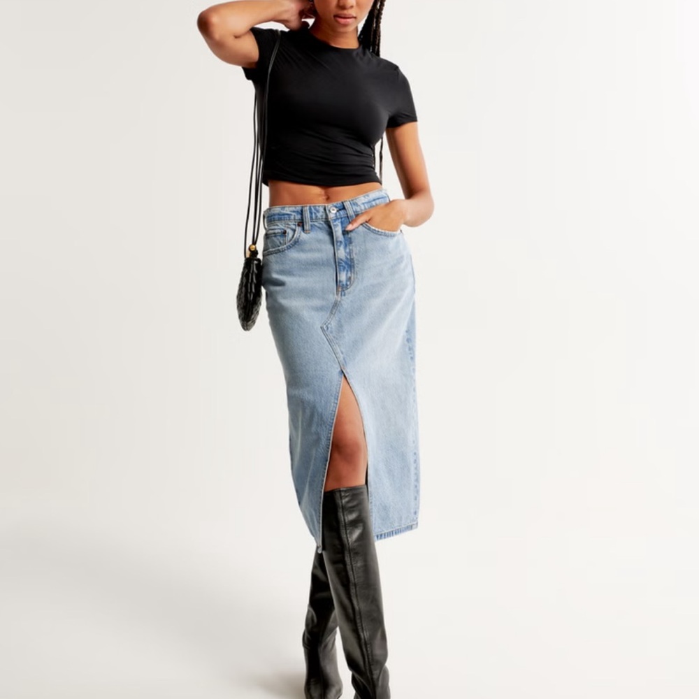 Abercrombie Denim Midi Skirt High Rise Women’s Size 27 or 4 Slit Light Wash New